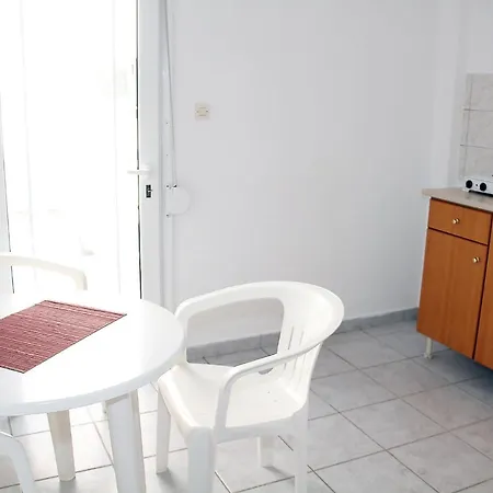 Lemonia Guest house