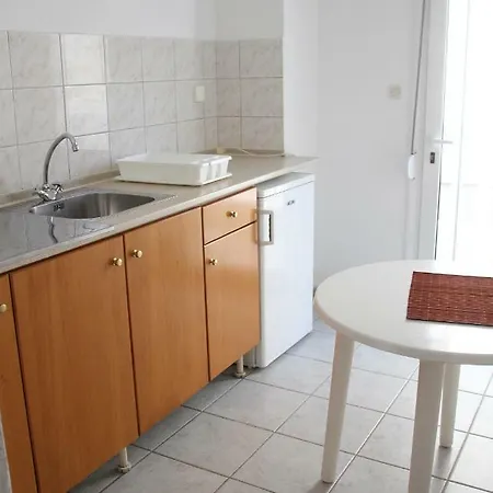 Lemonia Guest house *